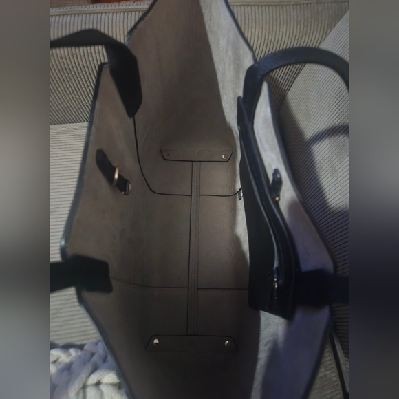 Beautiful leather Kate ♠️ tote - Picture 5 of 6